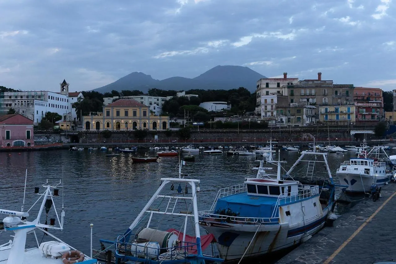 Casetta Del Granatello Portici Apartment